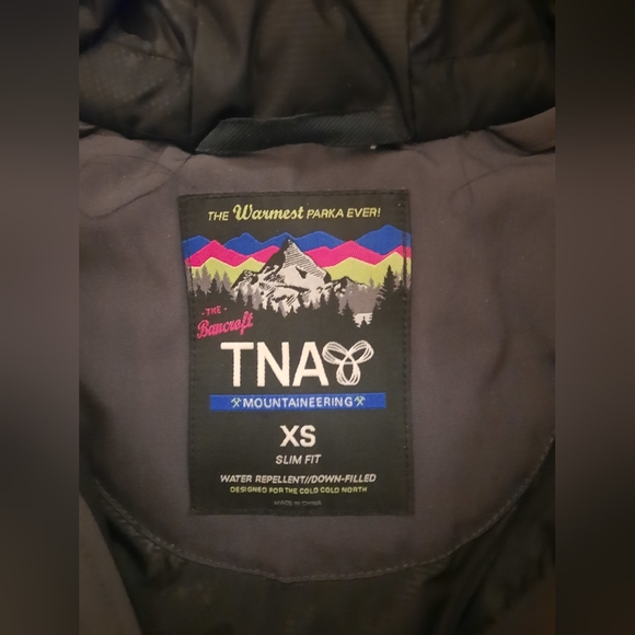 TNA XS Mountaineering Winter Coat - Picture 3 of 10